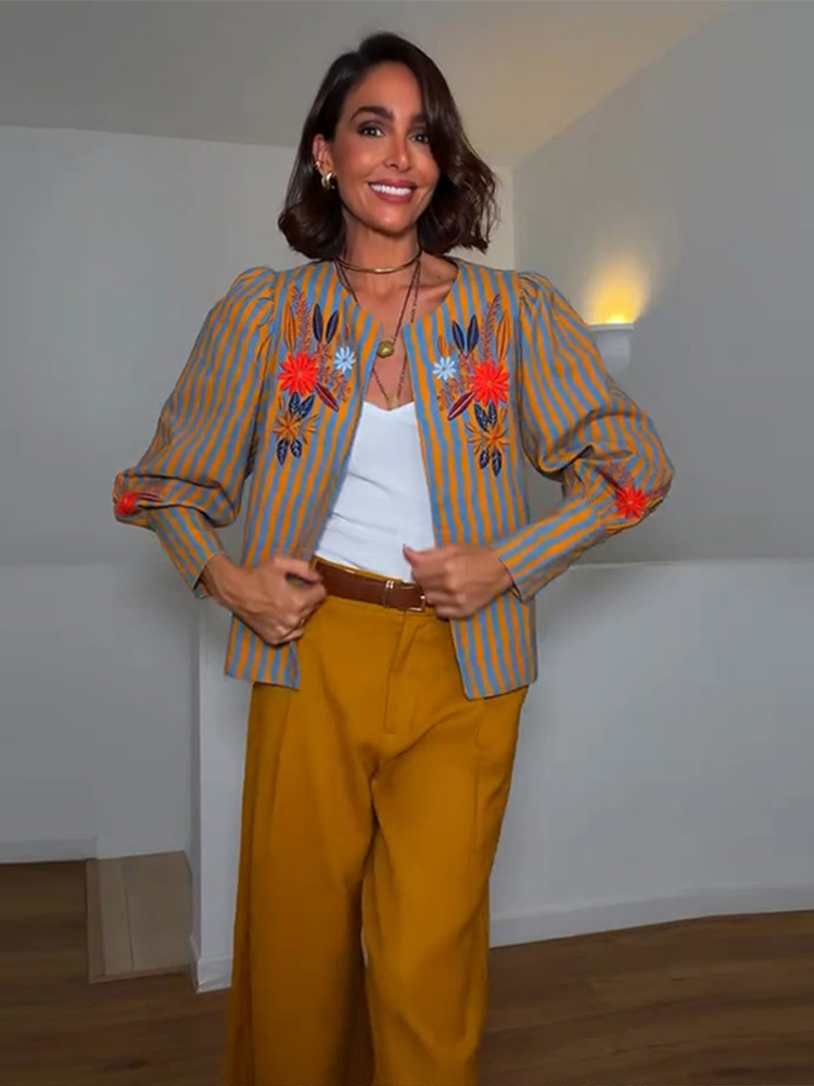 Winter Clothing For Woman - Giacca Ricamata a Righe con Fiori