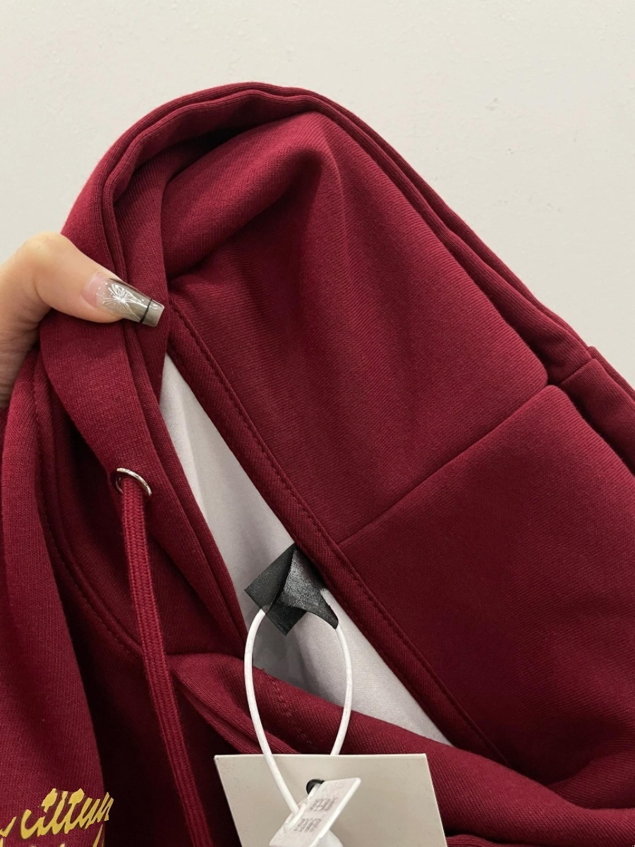Felpa con cappuccio retrò stil - Winter Clothing Label recensione e prezzo